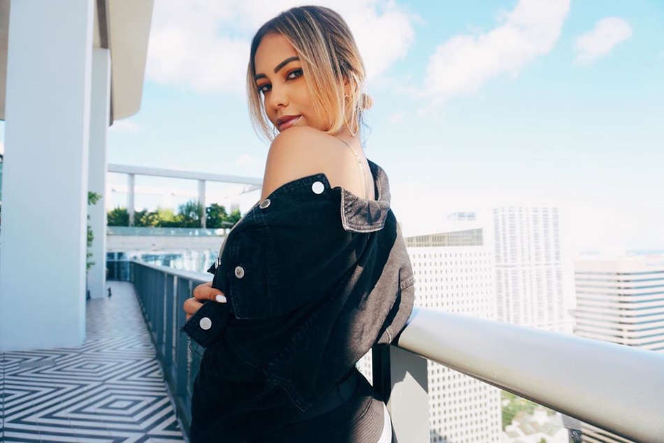 身材逆天的22岁热火啦啦队小姐姐!颜值超高 还是个建筑师