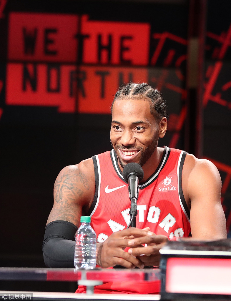 新北境之王正式登基！多年的面瘫也治好了 笑起来还挺帅