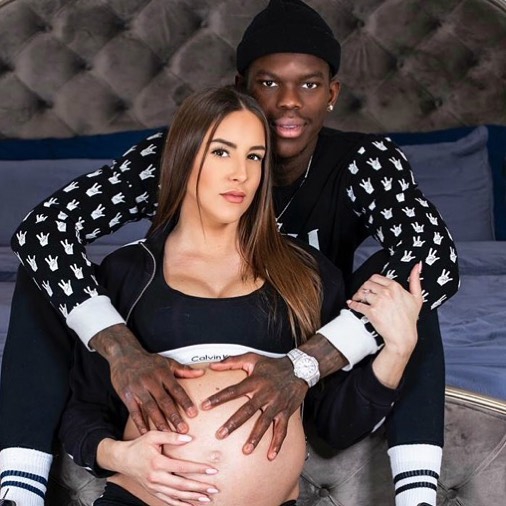 恭喜!雷霆大将与未婚妻完婚!美艳新娘颜值超高