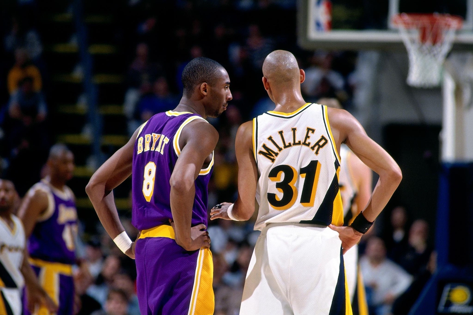 24张老照片回顾科比的新秀赛季：18岁的他，实力还配不上好胜心