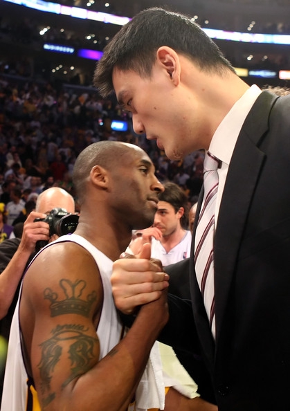 高甜预警!那些年的姚明和科比:从对手到好兄弟