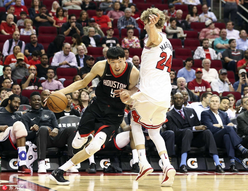 22分22板!周琦新秀赛季结束 你给他打几分?