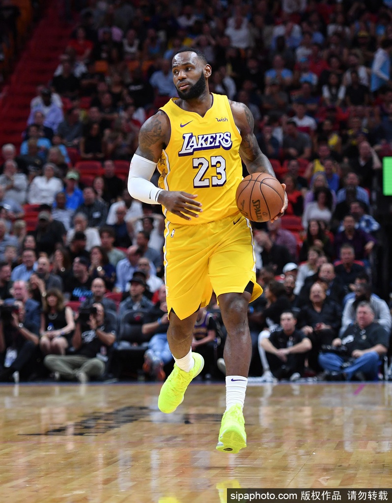 [NBA常规赛]湖人113-110热火