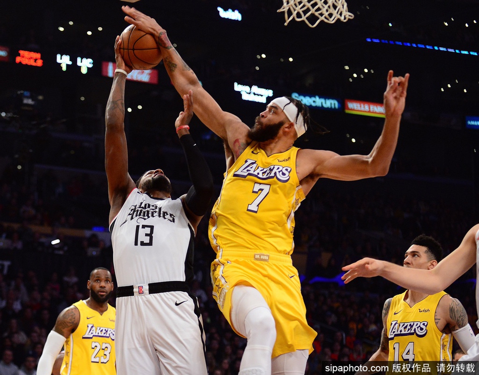 [NBA圣诞大战]洛杉矶德比快船111-106湖人