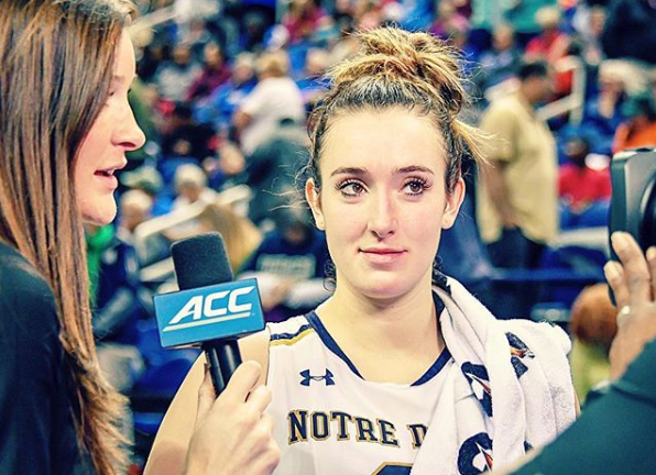 高甜预警！身材傲人的WNBA最甜小姐姐 射程恐怖的22岁洛杉矶分卫