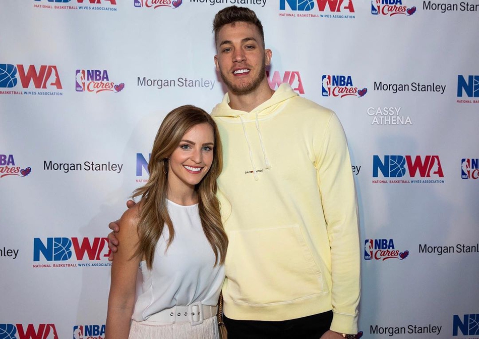 酸了酸了！又高又帅又富的他拥有全联盟球技最好的妻子