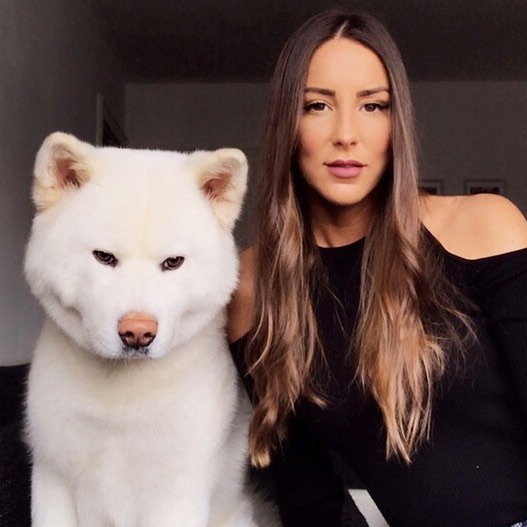 恭喜!雷霆大将与未婚妻完婚!美艳新娘颜值超高