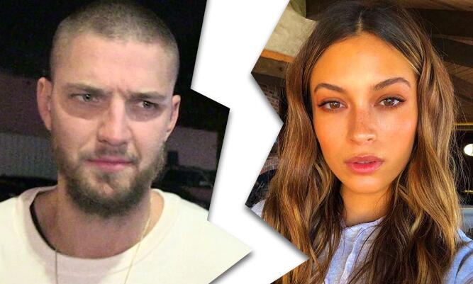 帕森斯与24岁嫩模女友分手!这么逆天的身材颜值还不满足?