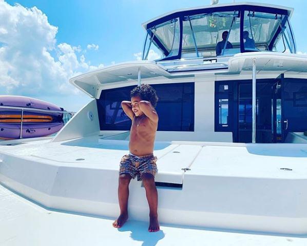 NBA史上头号渣男实锤！TT绿了卡戴珊后重回被他抛弃的前女友怀抱