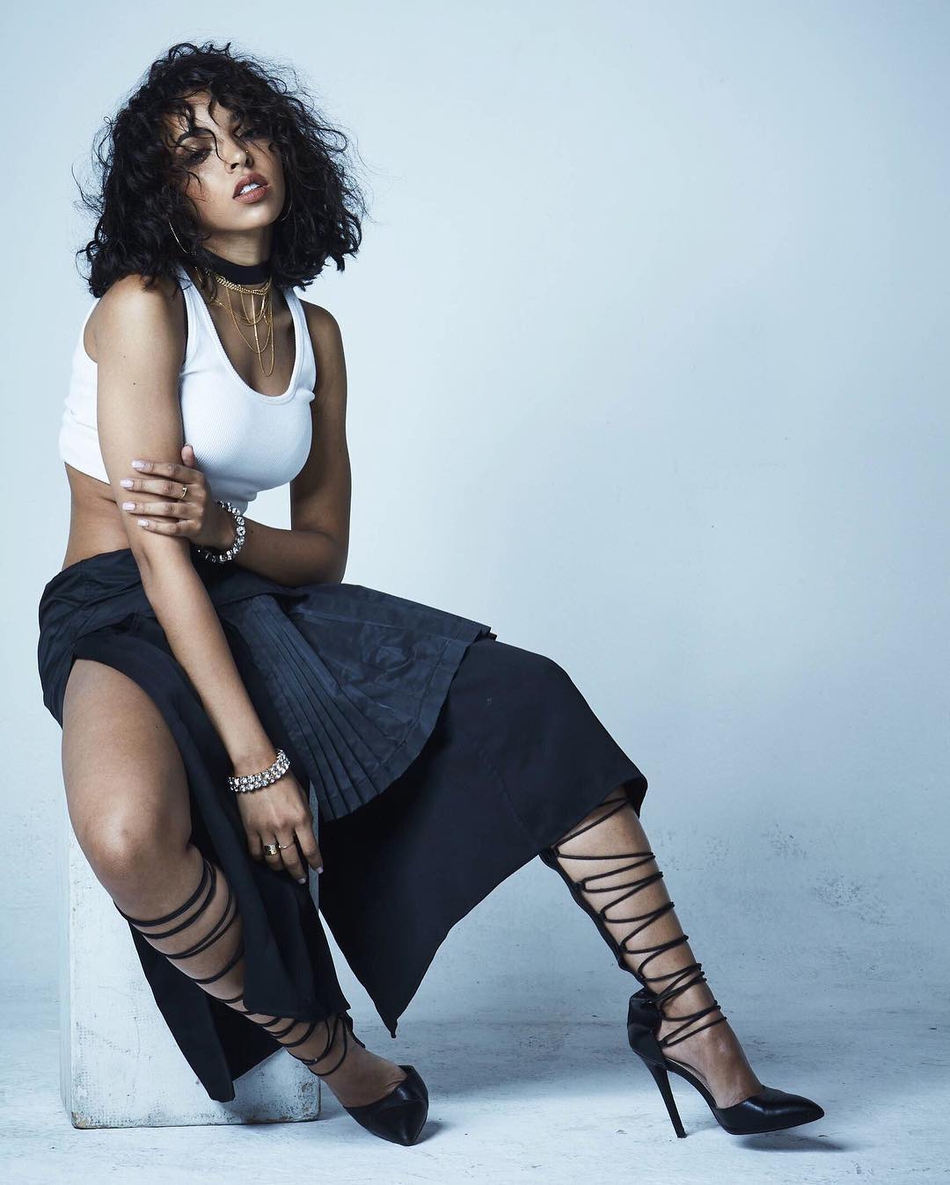 奥尼尔大儿子高调表白西蒙斯前女友!当初西帝为詹娜抛弃了她