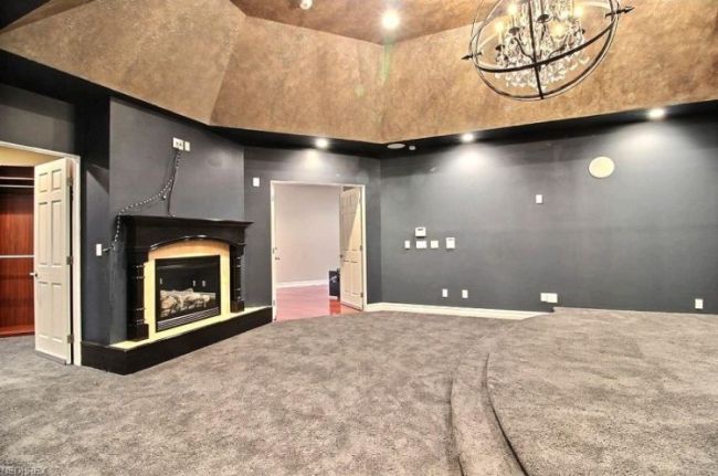 每平8413元!欧文终于把克城豪宅卖了出去 比挂牌价低近一百万