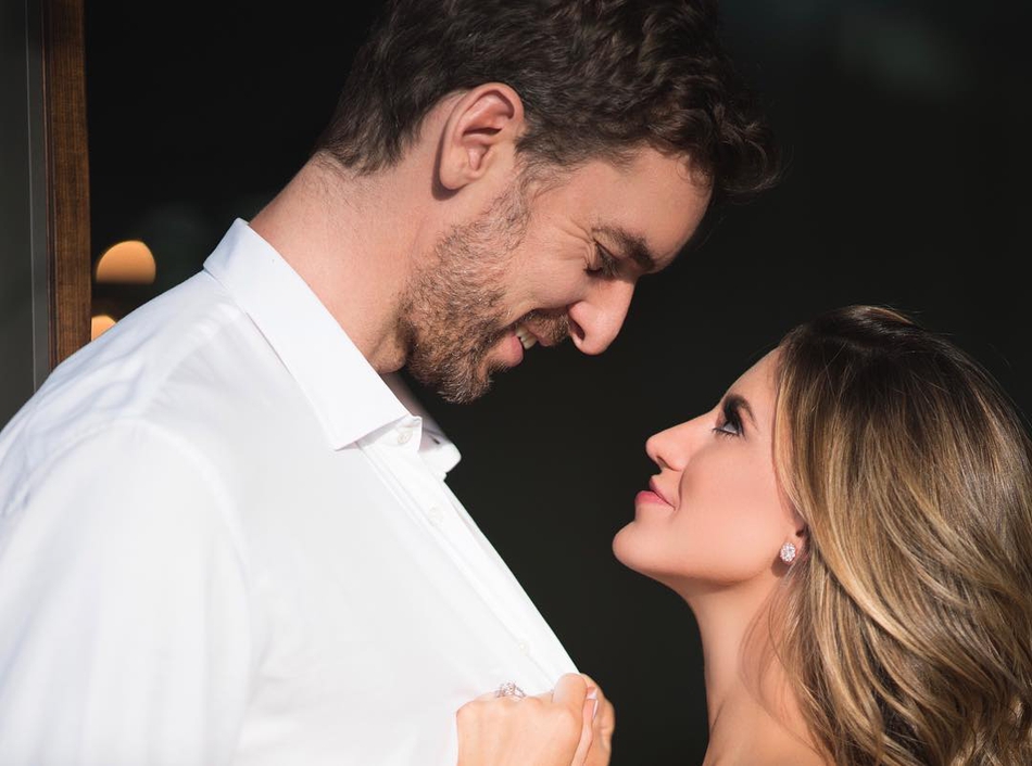 酸了酸了！加索尔夫妇狂撒狗粮 嫂子这身材是真的棒