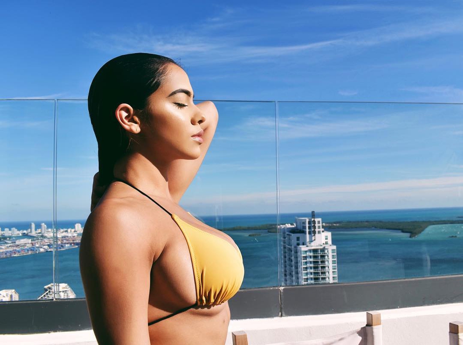 身材逆天的22岁热火啦啦队小姐姐!颜值超高 还是个建筑师