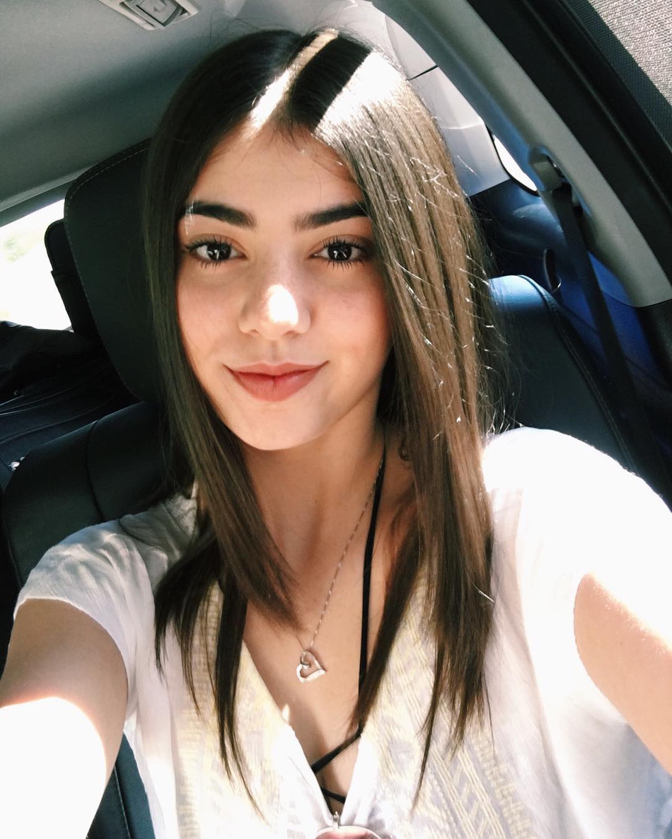 美到犯规!22岁混血小姐姐!在校大学生兼热火啦啦队员