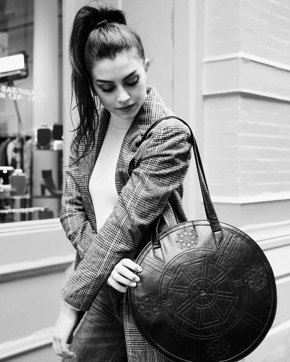 天使面庞的纽约拉拉队小姐姐!93年舞蹈老师 美得令人窒息