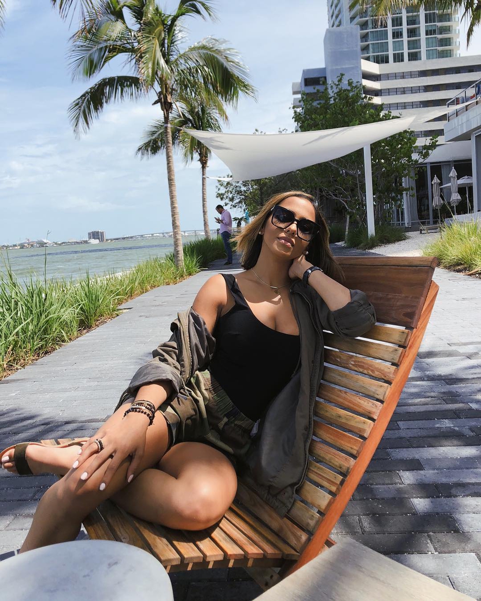 身材逆天的22岁热火啦啦队小姐姐!颜值超高 还是个建筑师