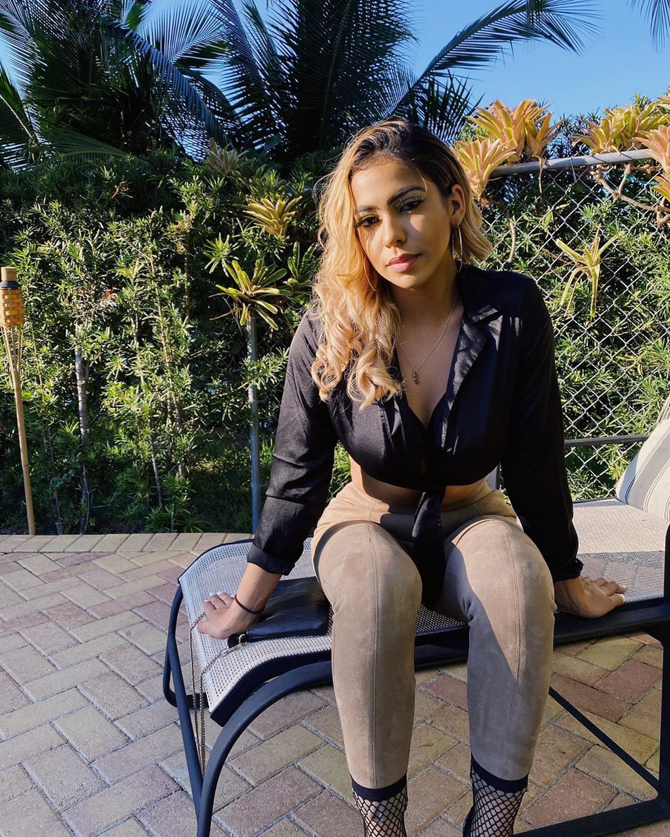 身材逆天的22岁热火啦啦队小姐姐!颜值超高 还是个建筑师