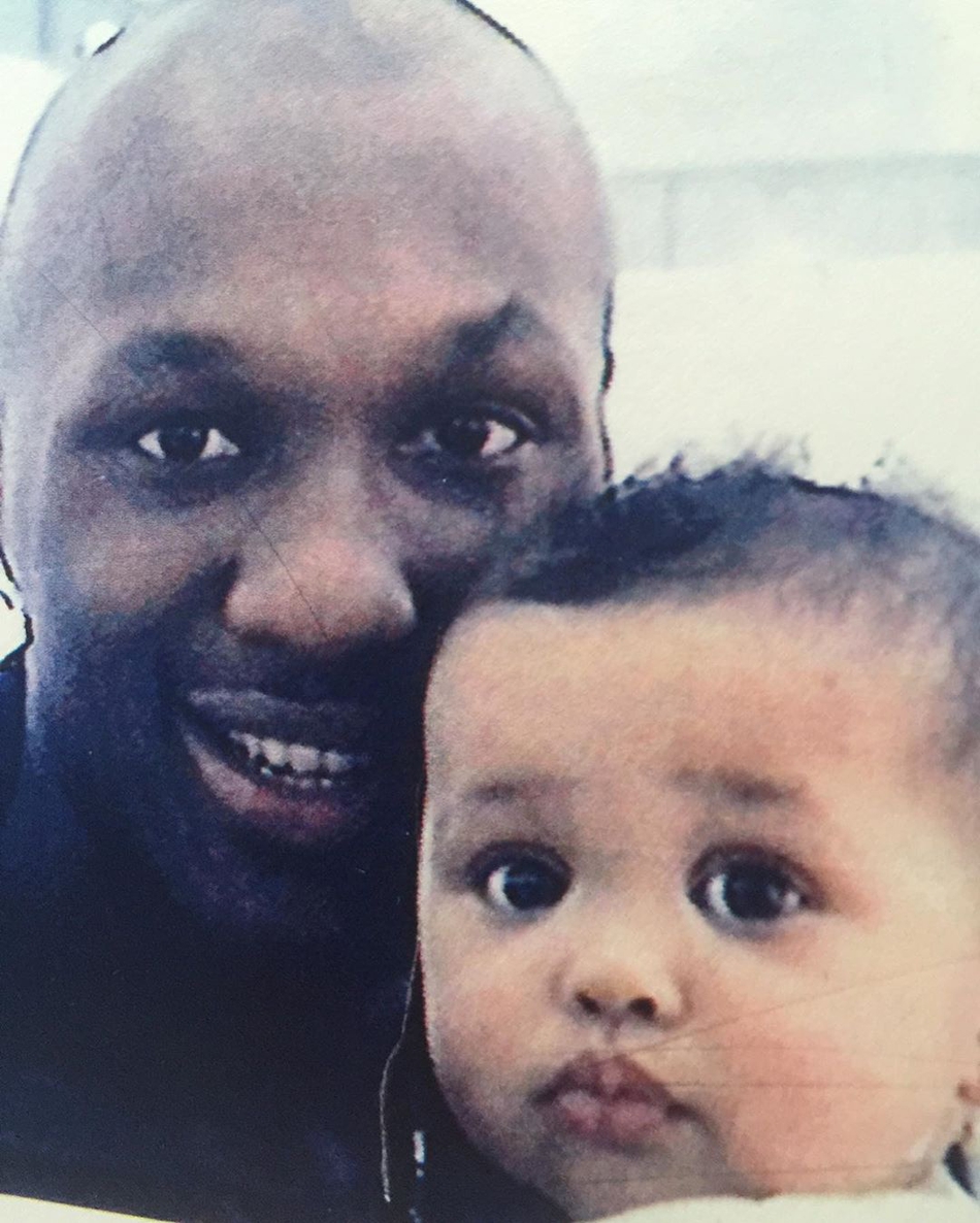 奥多姆大女儿晒性感照!22岁的她已长成大姑娘