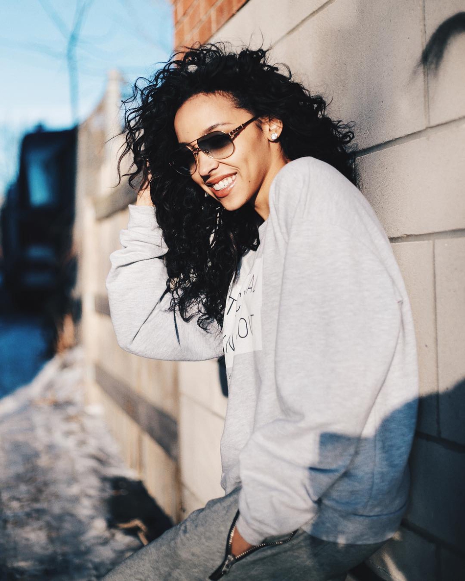 奥尼尔大儿子高调表白西蒙斯前女友!当初西帝为詹娜抛弃了她