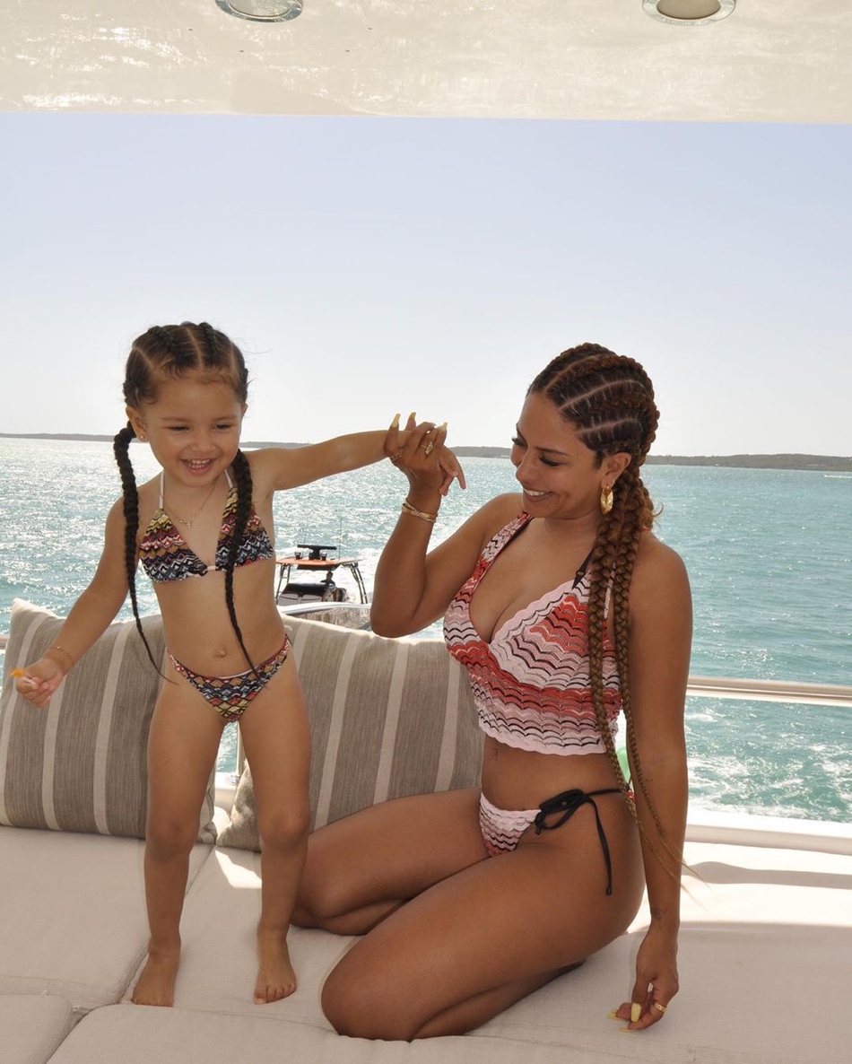 贵圈真乱!仙丹与詹娜闺蜜共度甜蜜隔离期 两月前她还是库兹马女友