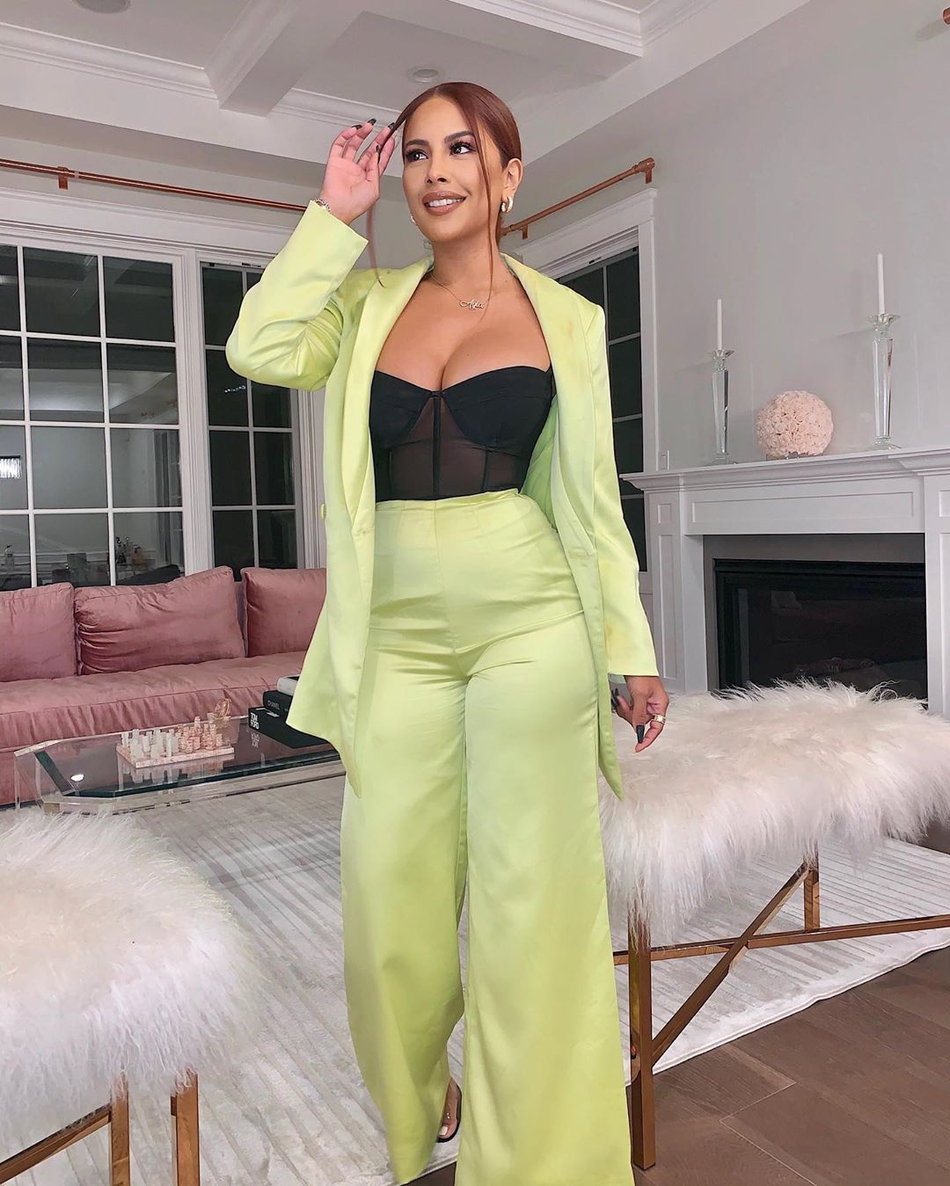 贵圈真乱!仙丹与詹娜闺蜜共度甜蜜隔离期 两月前她还是库兹马女友