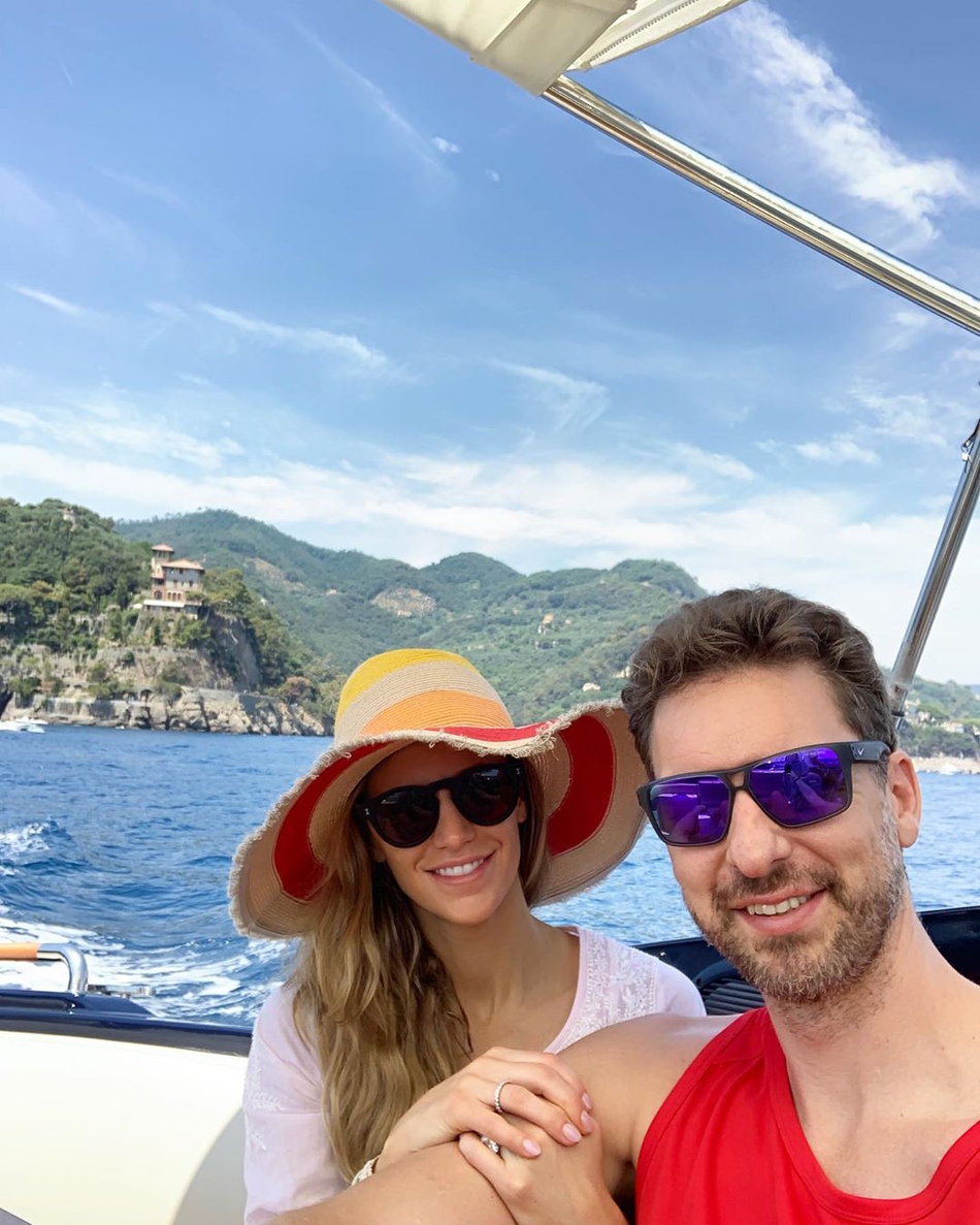 酸了酸了！加索尔夫妇狂撒狗粮 嫂子这身材是真的棒