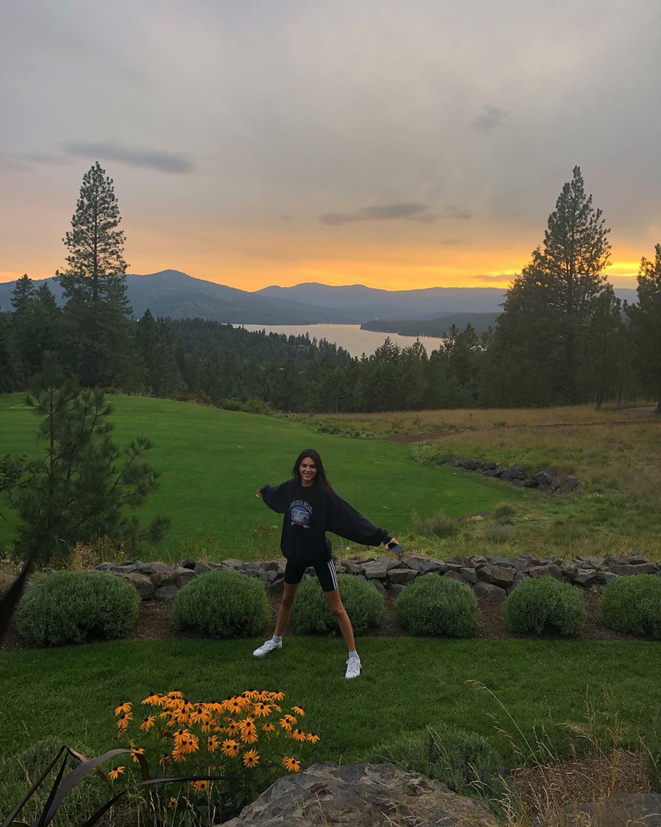 禁欲系!西蒙斯前女友詹娜最新写真合集