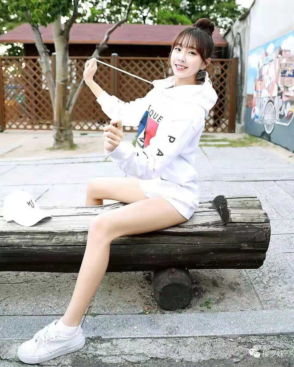 韩国国宝级啦啦队队员!清纯颜高身材超棒 被封“国民女神”