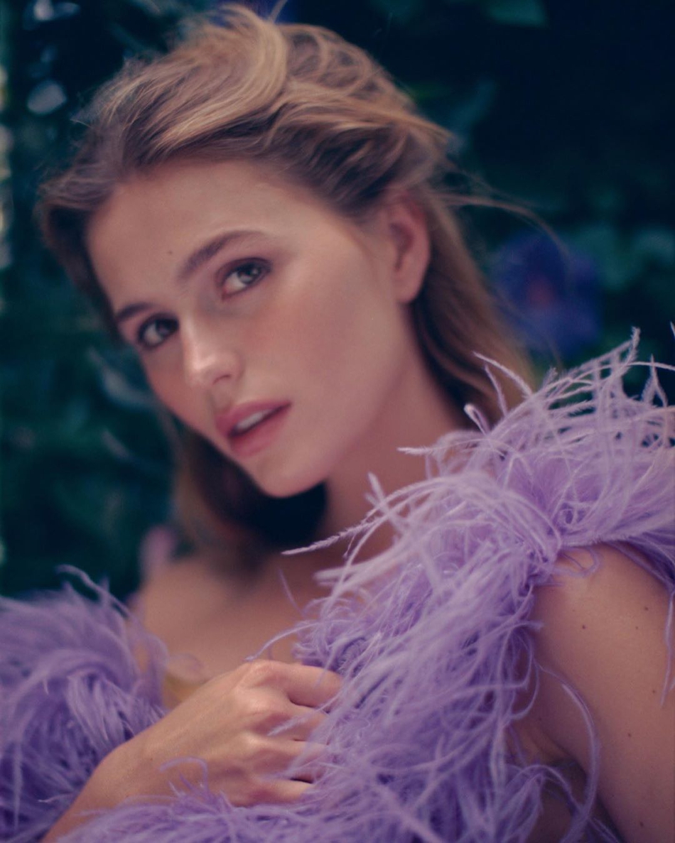 美国版袁泉！雄鹿老板女儿最新超美私房照大放送！