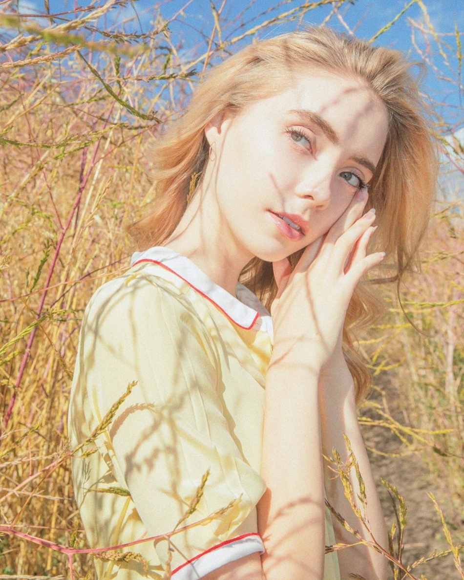 震撼人心的清纯美！21岁哥伦比亚大学舞蹈系高材生兼黄蜂啦啦队员