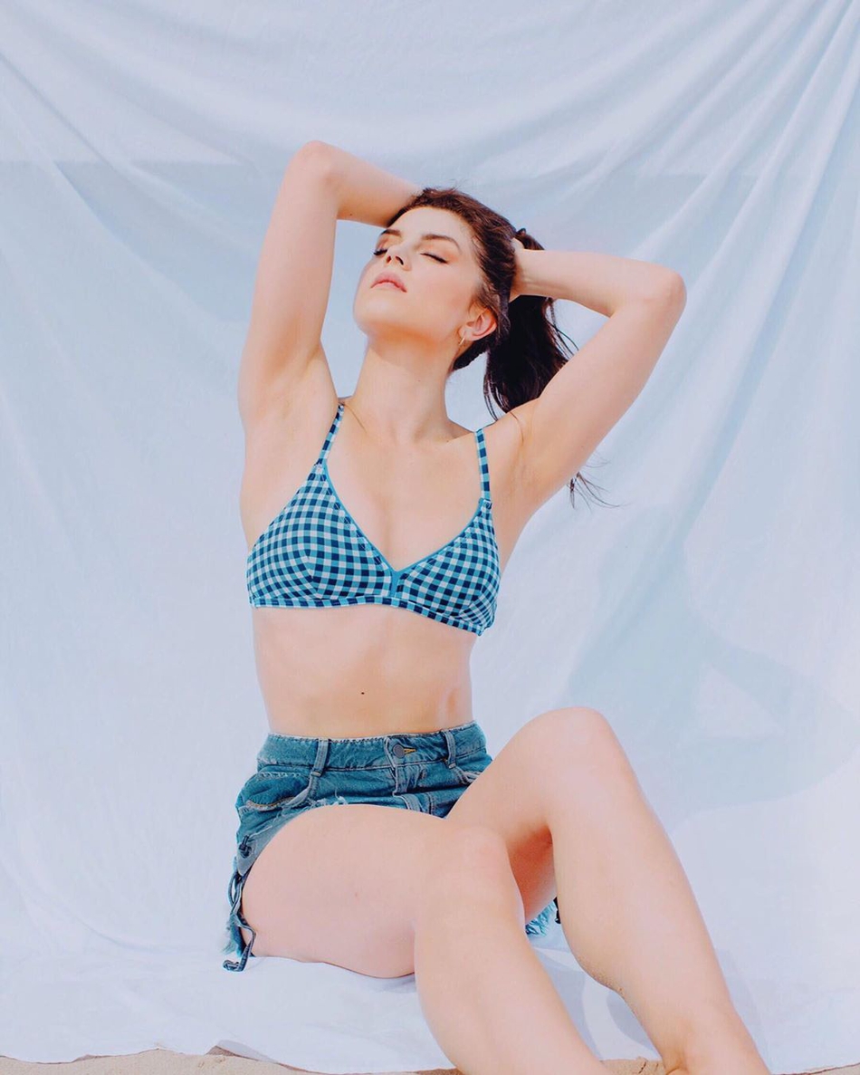 天使面庞的纽约拉拉队小姐姐!93年舞蹈老师 美得令人窒息