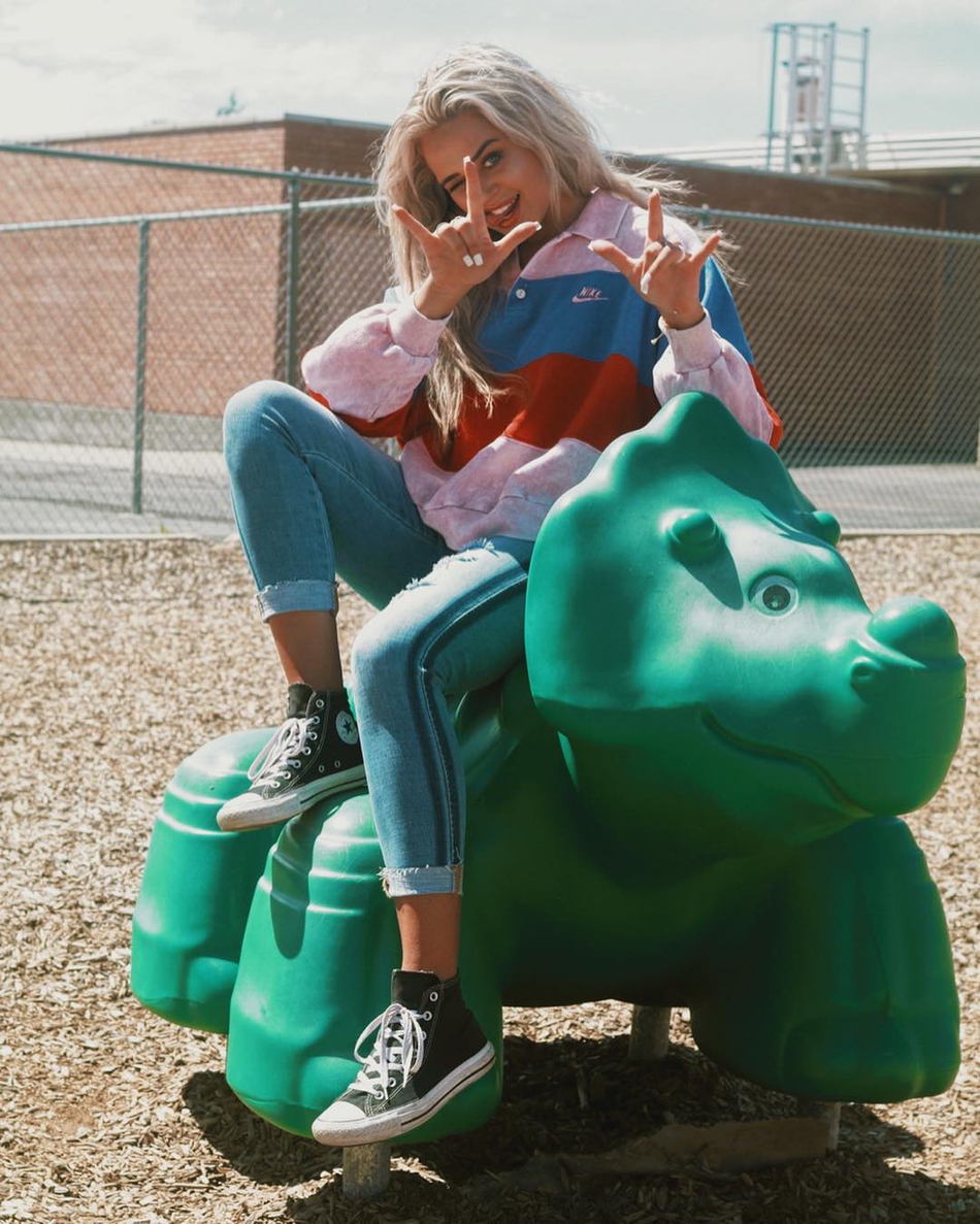 神似龙母的爵士拉拉队小姐姐美照第二弹！看一眼就再也无法自拔