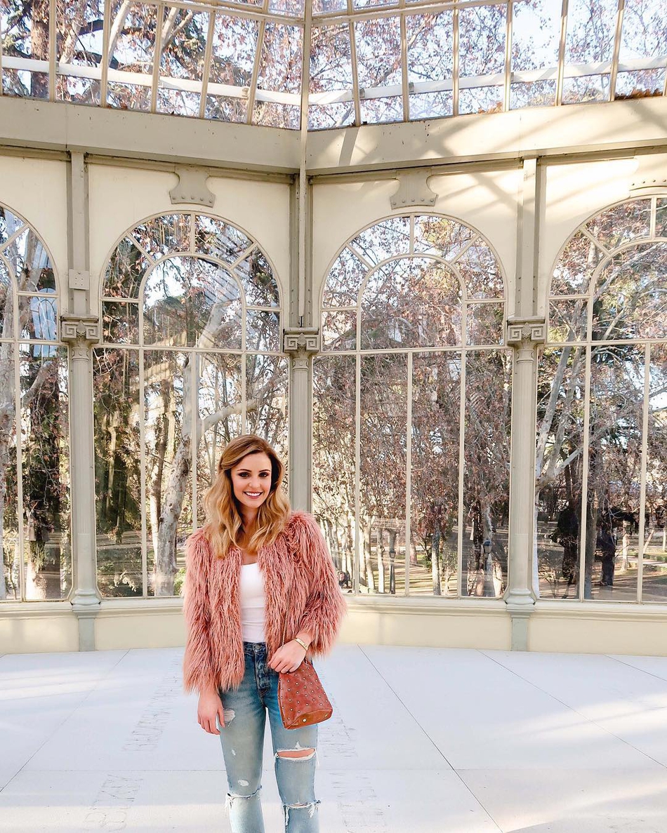 酸了酸了！又高又帅又富的他拥有全联盟球技最好的妻子