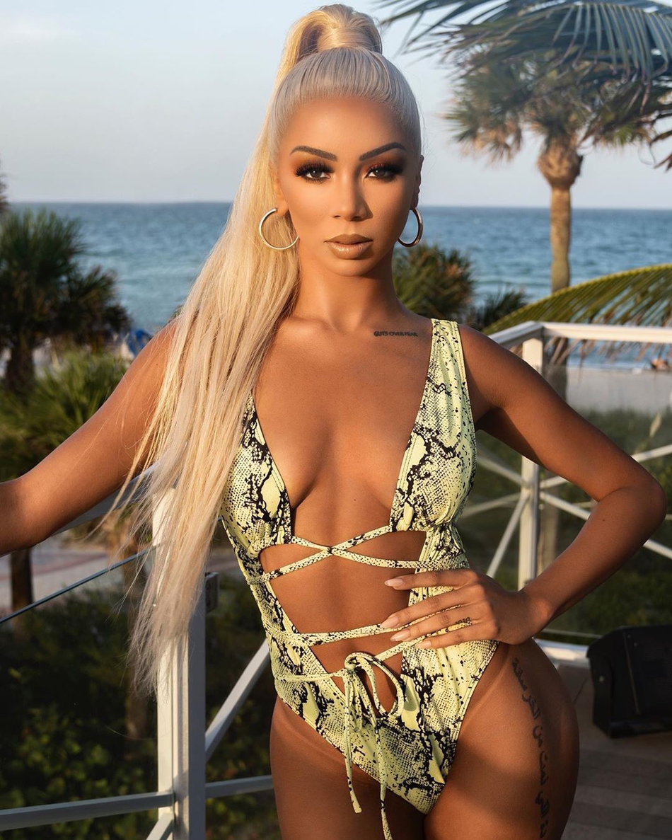 大热新秀追到学生时代的女神！520万粉丝的她竟也沦陷于舔狗模式