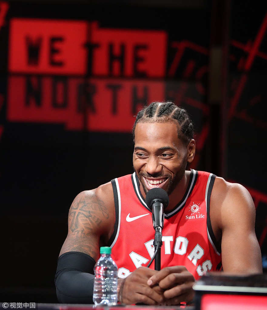 新北境之王正式登基！多年的面瘫也治好了 笑起来还挺帅