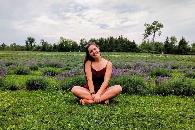 多图预警！23岁超美猛龙拉拉队员 多伦多大学环境科学高材生