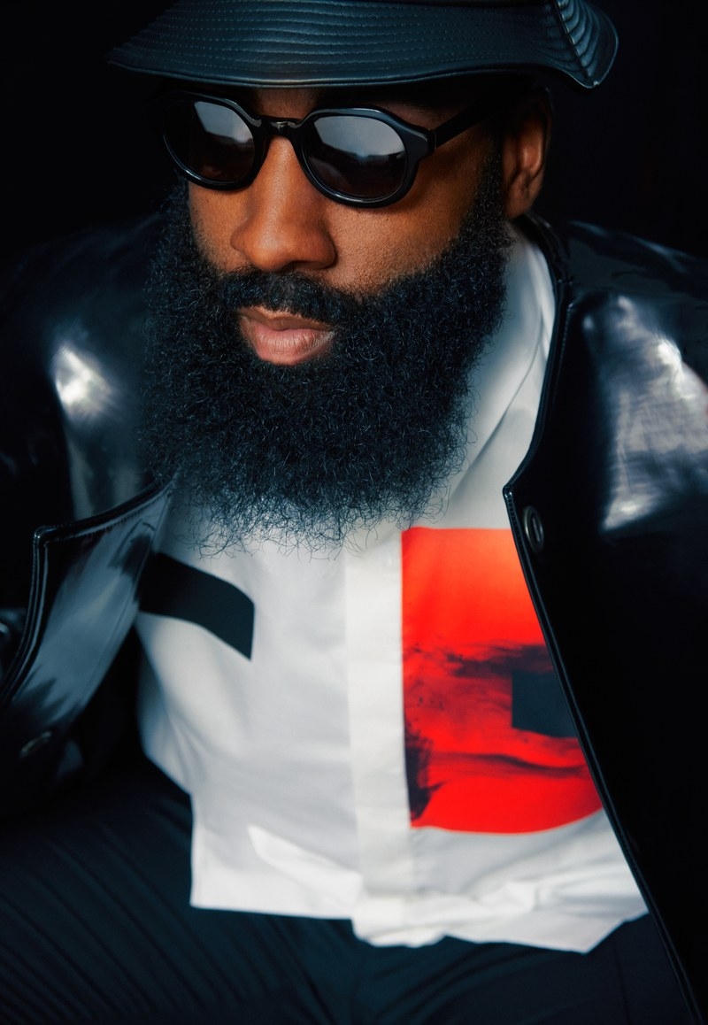 豹纹红裙花裤衩!NBA又一花美男挑战威少权威