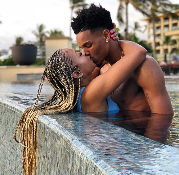 马刺新星与模特女友大秀恩爱 这姿势太羞耻