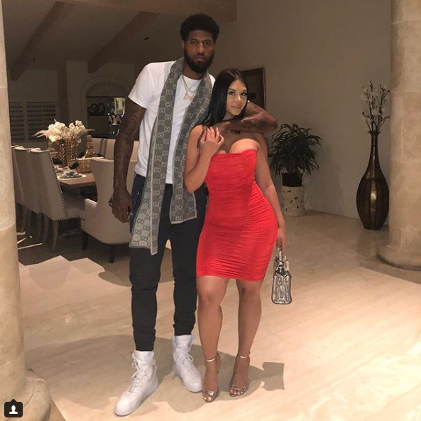 最强二当家女友近照曝光！本是脱衣舞女郎 身材爆表颜值满分