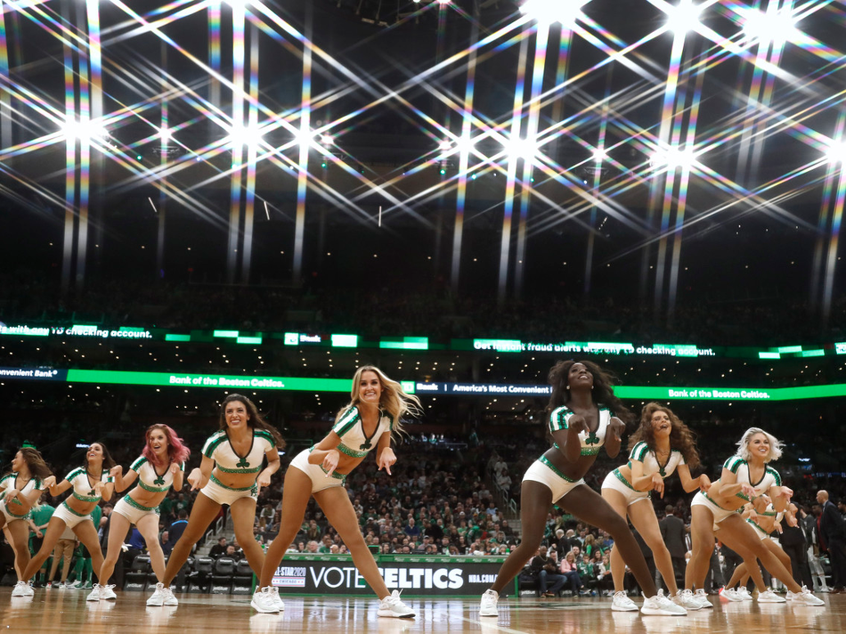 混血风！超美76人拉拉队小姐姐 甜美笑容看一眼就忘不掉