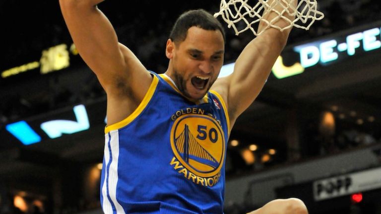 仅剩一人还在打球！姚明同届谁赚钱最多 仅3人上亿大姚排第4