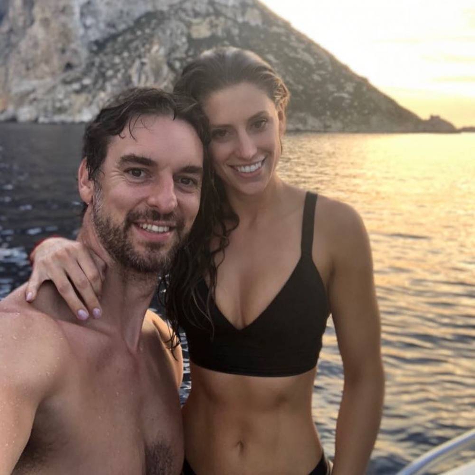 38岁科比最好兄弟宣布求婚成功 他用优雅来形容未婚妻