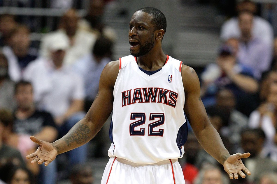 仅剩一人还在打球！姚明同届谁赚钱最多 仅3人上亿大姚排第4