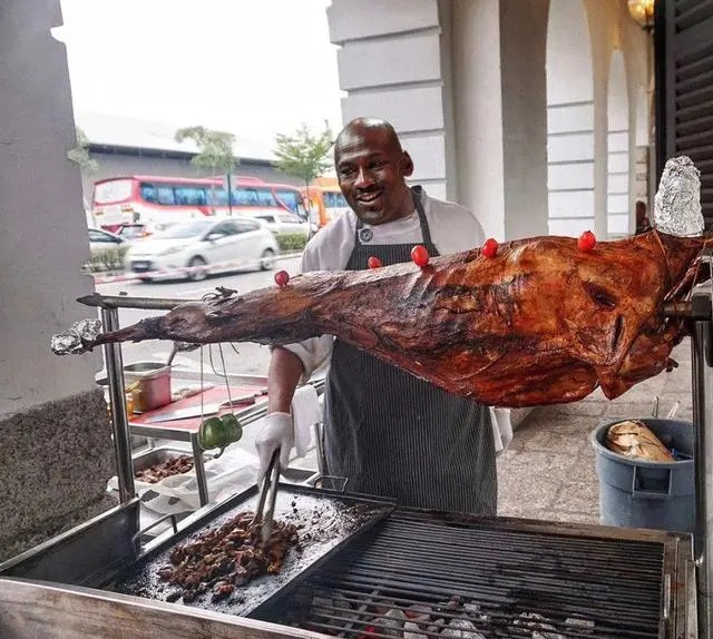 当NBA球星去摆摊：老詹卖taco库里卖爆米花 瓜哥卖瓜自卖自夸