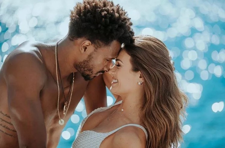 娶到小自己8岁的巴西国宝级超模！前妻也是超模！这是真人生赢家