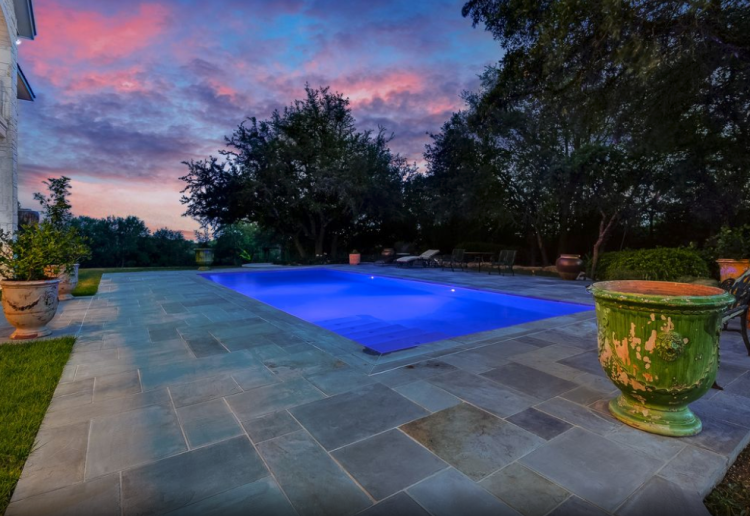 波波维奇豪宅内部照片曝光形似宫殿 “仅”需450万美元就能买到