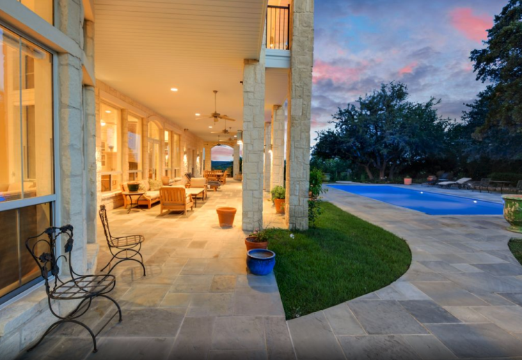 波波维奇豪宅内部照片曝光形似宫殿 “仅”需450万美元就能买到