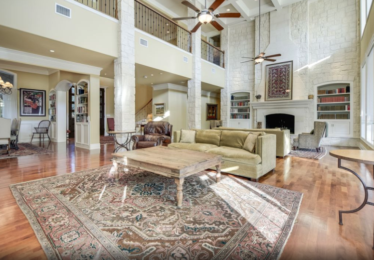 波波维奇豪宅内部照片曝光形似宫殿 “仅”需450万美元就能买到