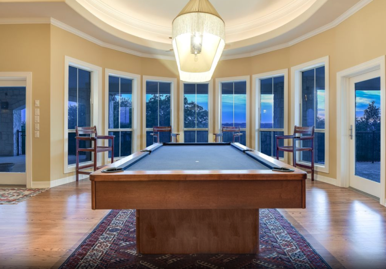 波波维奇豪宅内部照片曝光形似宫殿 “仅”需450万美元就能买到