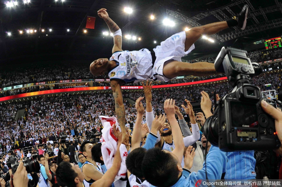 回顾那些年的京粤大战